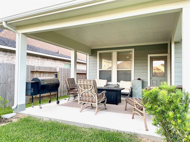 8319 Divot Trace, Fulshear, TX 77441