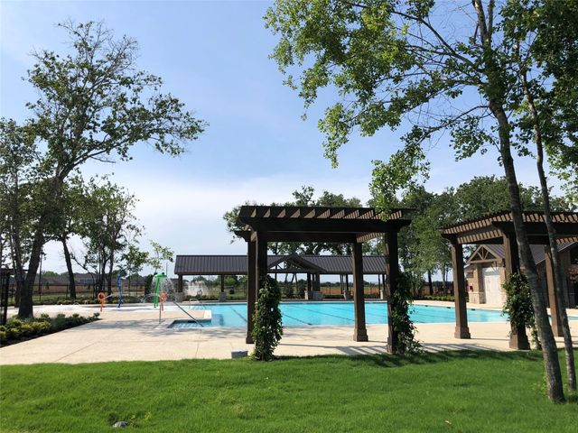 8319 Divot Trace, Fulshear, TX 77441