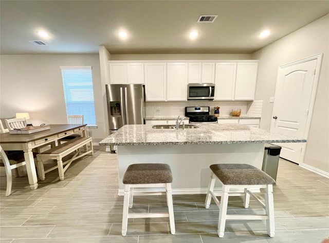 8319 Divot Trace, Fulshear, TX 77441