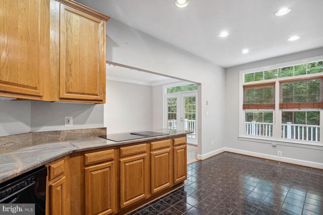 8544 WESTOWN WAY, Vienna, VA 22182
