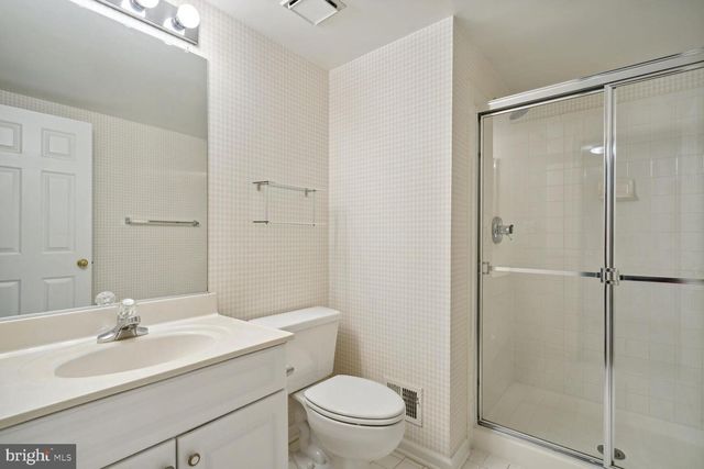 8544 WESTOWN WAY, Vienna, VA 22182