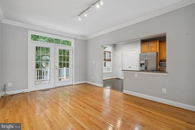 8544 WESTOWN WAY, Vienna, VA 22182