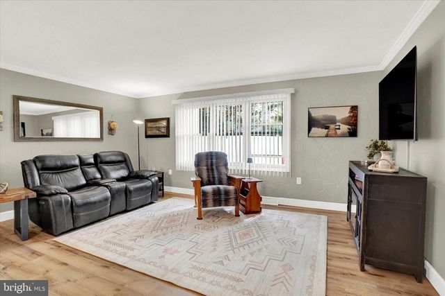 129 SHIRLEY DR, Middletown, PA 17057