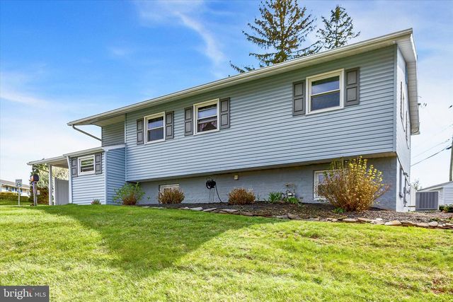 129 SHIRLEY DR, Middletown, PA 17057