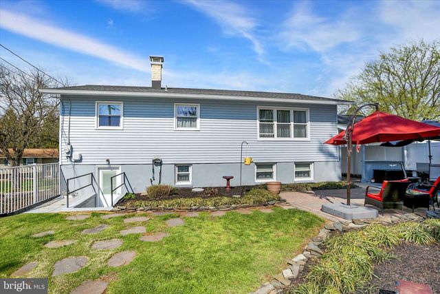 129 SHIRLEY DR, Middletown, PA 17057