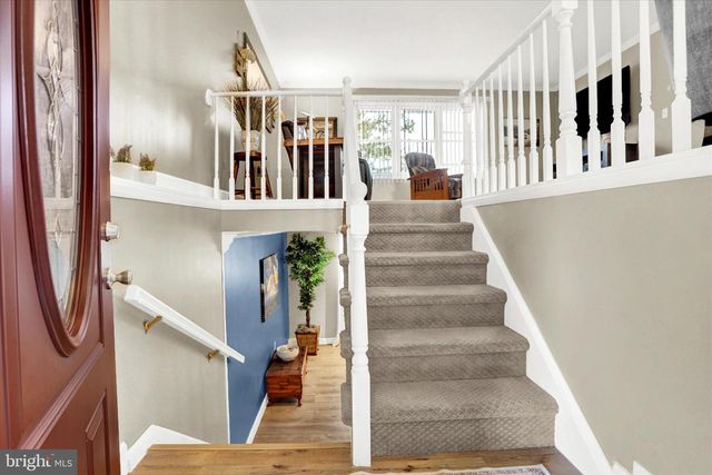 129 SHIRLEY DR, Middletown, PA 17057