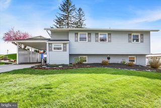 129 SHIRLEY DR, Middletown, PA 17057