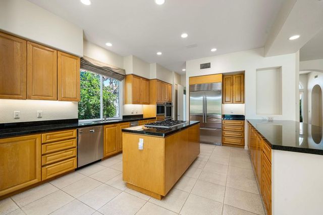 505 Indian Ridge Drive, Palm Desert, CA 92211