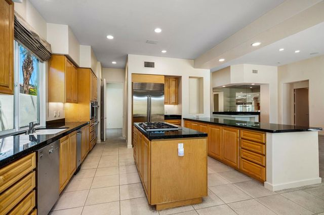 505 Indian Ridge Drive, Palm Desert, CA 92211