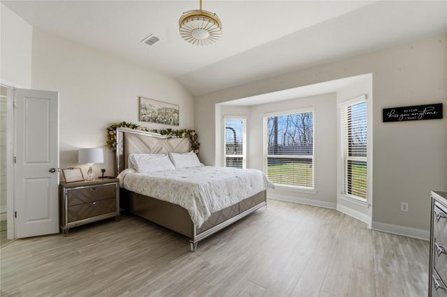 9538 Ocean Drive, Iowa Colony, TX 77583