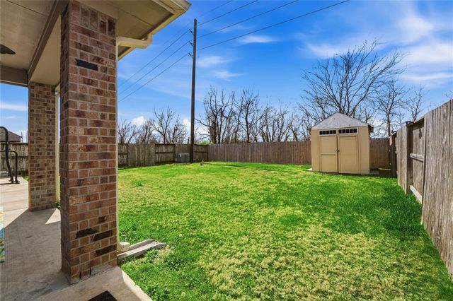 9538 Ocean Drive, Iowa Colony, TX 77583