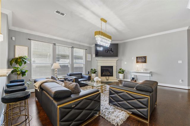 9538 Ocean Drive, Iowa Colony, TX 77583