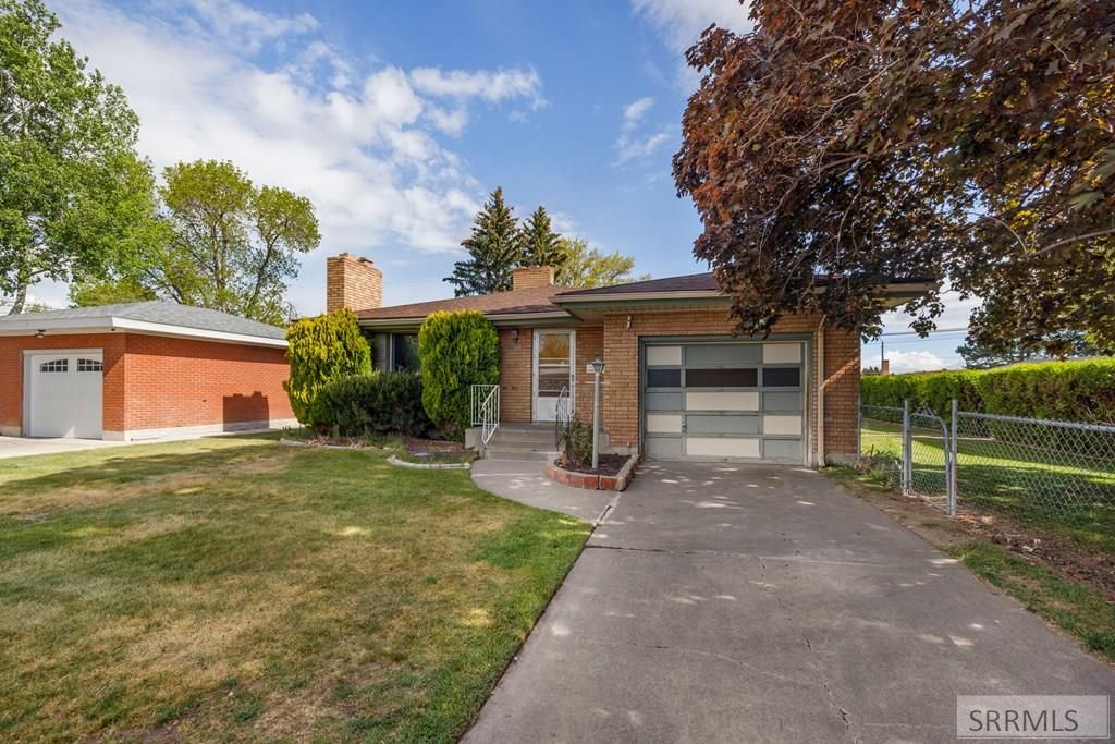 Image 2 of property listing at 1265 10th Street, Idaho Falls, ID 83404