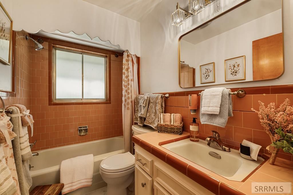 Image 21 of property listing at 1265 10th Street, Idaho Falls, ID 83404