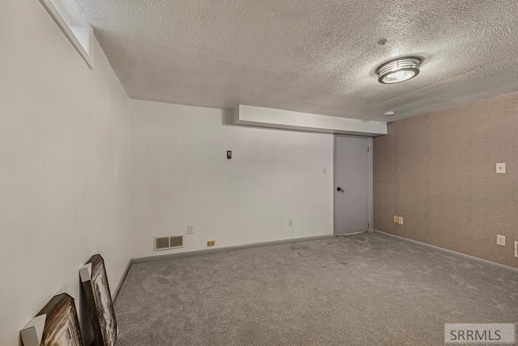 Image 28 of property listing at 1265 10th Street, Idaho Falls, ID 83404