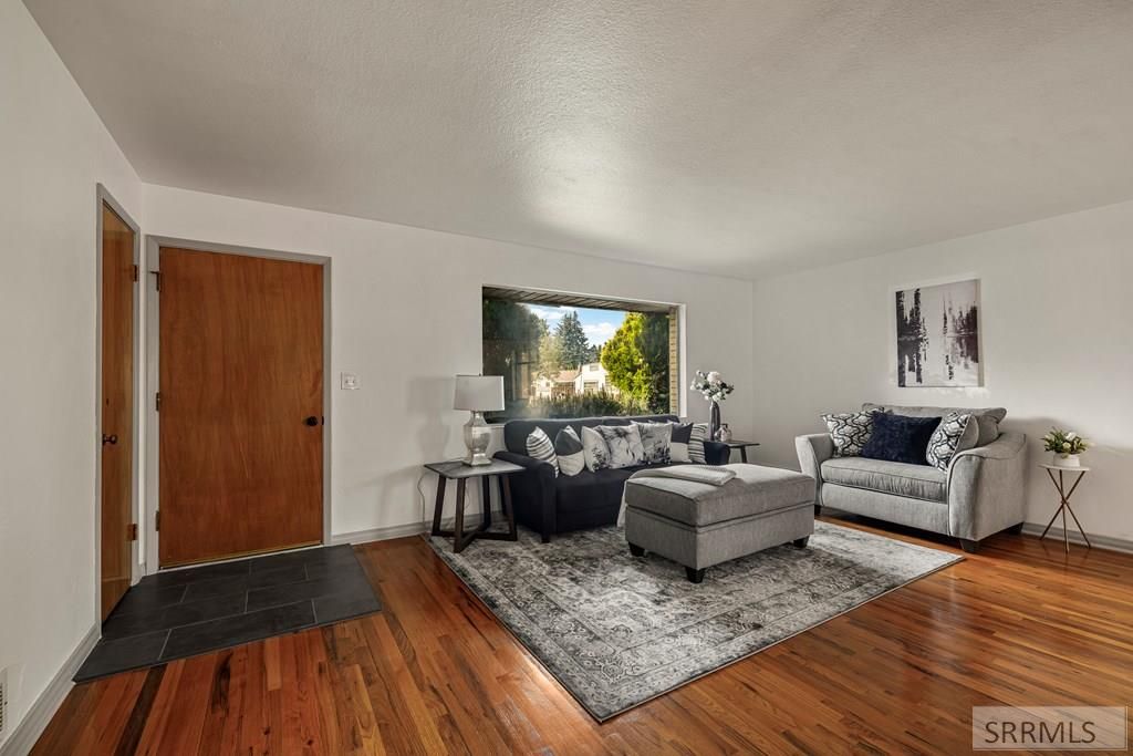 Image 4 of property listing at 1265 10th Street, Idaho Falls, ID 83404