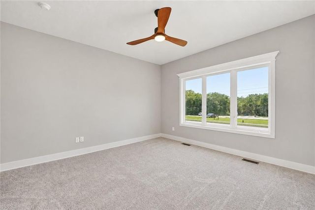 1816 NE Volos Court, Blue Springs, MO 64029