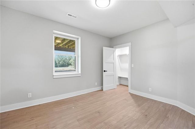 1816 NE Volos Court, Blue Springs, MO 64029