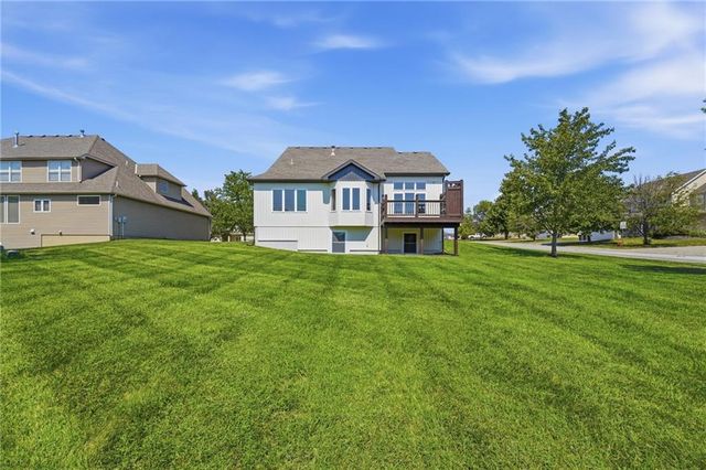 1816 NE Volos Court, Blue Springs, MO 64029