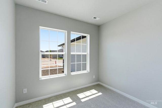 8307 E Presley Ct, Nampa, ID 83687