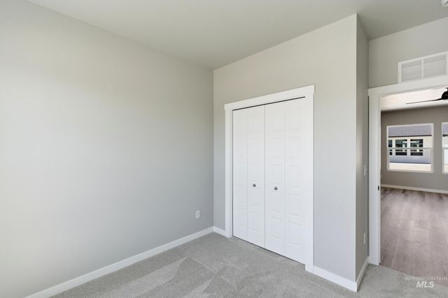 8307 E Presley Ct, Nampa, ID 83687