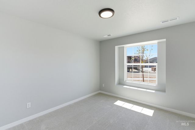 8307 E Presley Ct, Nampa, ID 83687