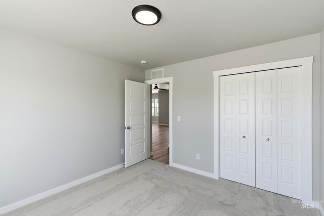 8307 E Presley Ct, Nampa, ID 83687