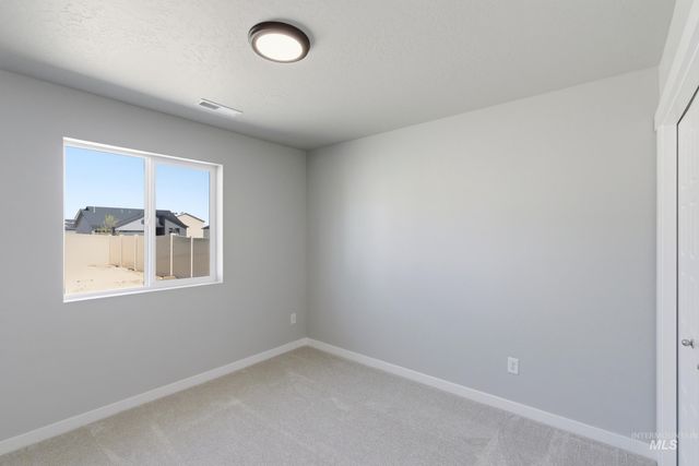 8307 E Presley Ct, Nampa, ID 83687