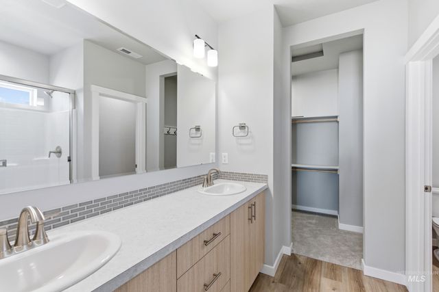 8307 E Presley Ct, Nampa, ID 83687