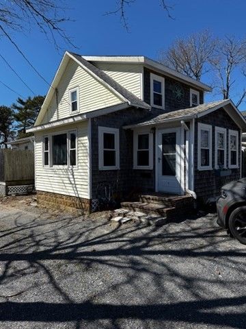 117 Depot St, Dennis, MA 02639
