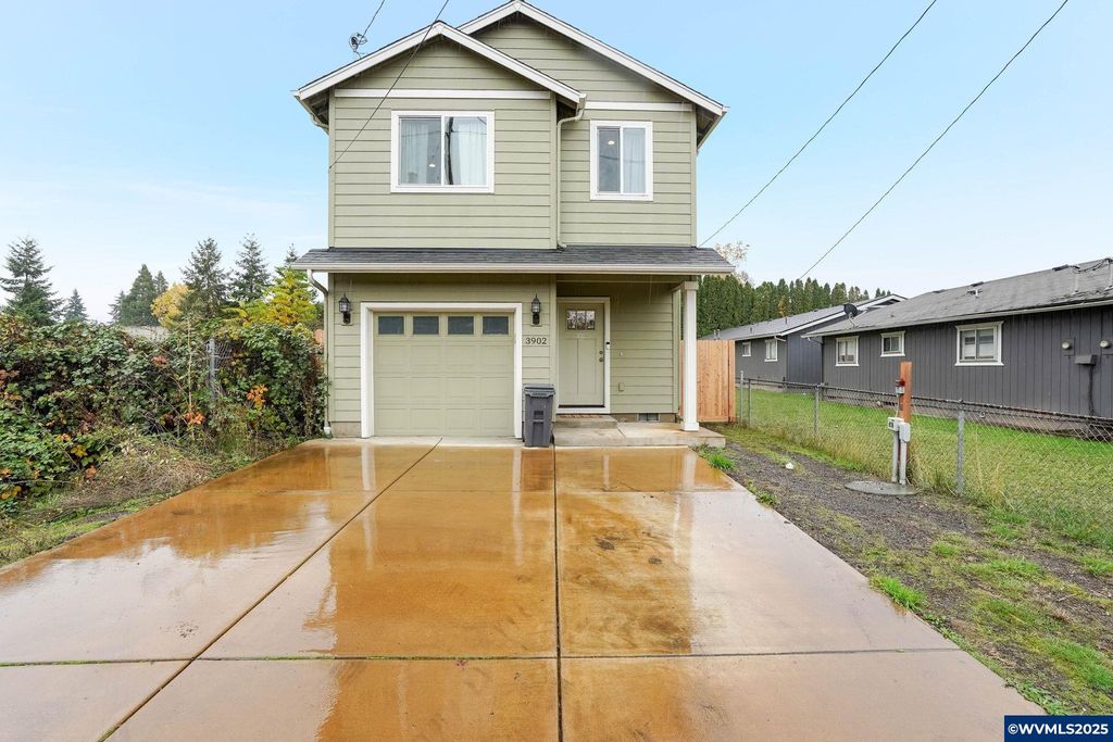 3902 Hawthorne Av NE, Salem, OR 97301