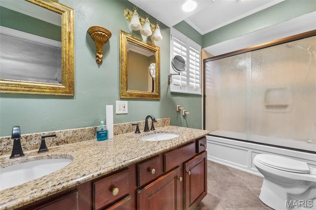 2 Powder Creek Drive, Belleville, IL 62223