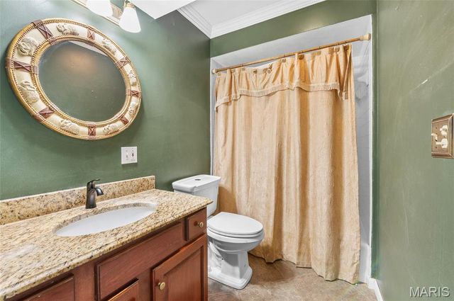 2 Powder Creek Drive, Belleville, IL 62223