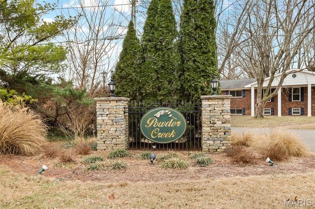 2 Powder Creek Drive, Belleville, IL 62223