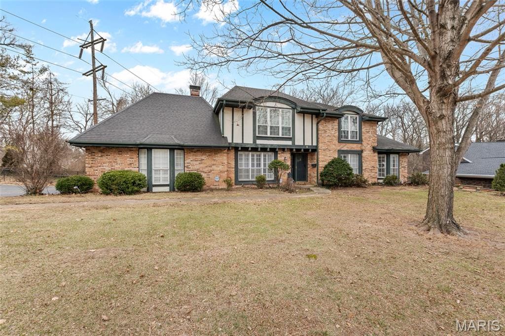 2 Powder Creek Drive, Belleville, IL 62223