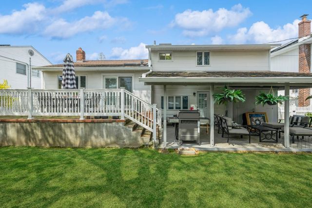 2332 Plymouth Place, East Meadow, NY 11554