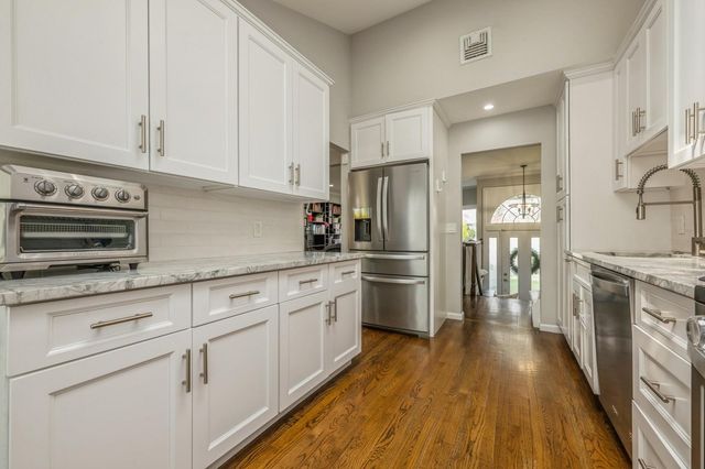 2332 Plymouth Place, East Meadow, NY 11554