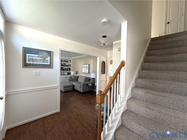 3161 Poplar View Pl, Chester, VA 23831