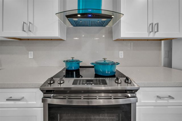 3934 W Alabama Street 6, Houston, TX 77027