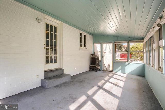 25 OAK AVE, Camp Hill, PA 17011
