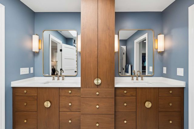 4401 Curtiswood Cir, Nashville, TN 37204