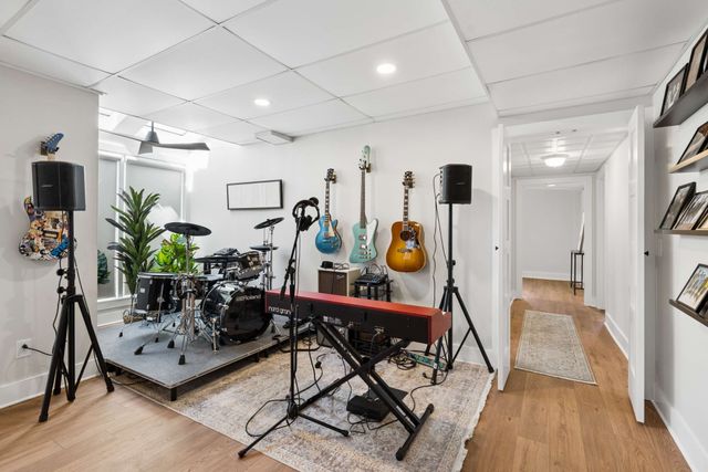 4401 Curtiswood Cir, Nashville, TN 37204