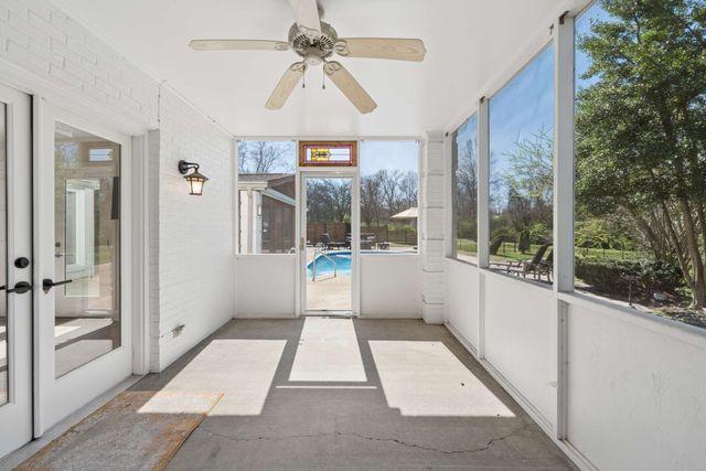 4401 Curtiswood Cir, Nashville, TN 37204