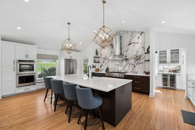 4401 Curtiswood Cir, Nashville, TN 37204