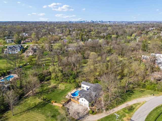 4401 Curtiswood Cir, Nashville, TN 37204