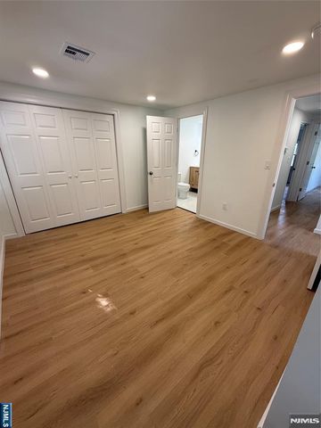 549 Beach Street, Orange, NJ 07050