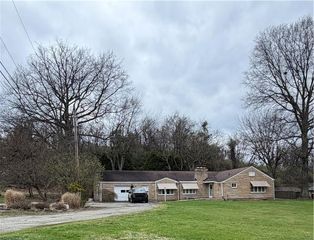 750 Tyrol Blvd, Monessen, PA 15062