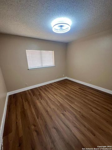 15558 Knollmeadow, San Antonio, TX 78247