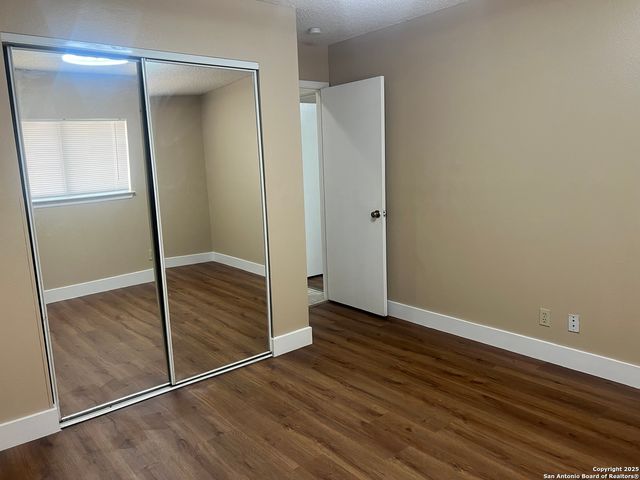 15558 Knollmeadow, San Antonio, TX 78247