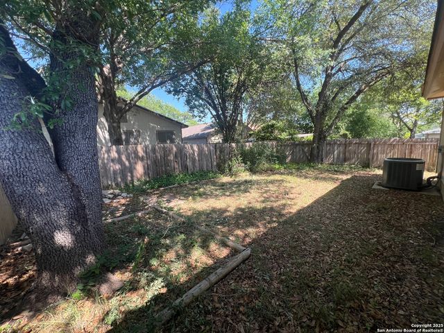 15558 Knollmeadow, San Antonio, TX 78247